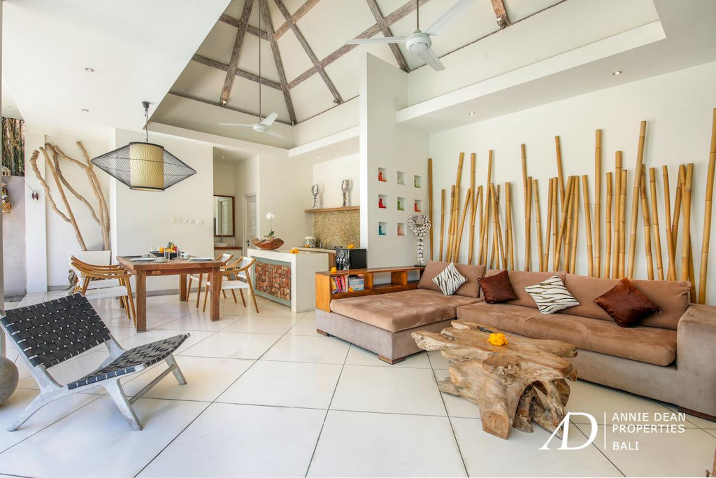 LEASEHOLD | FULLY LICENSED VILLA | PRIME SEMINYAK LOCATION