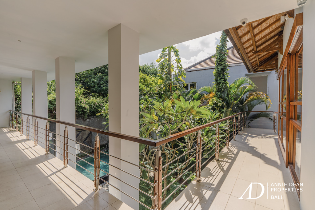 FREEHOLD VILLA CLOSE TO AN AUSTRALIAN INTERNATIONAL SCHOOL