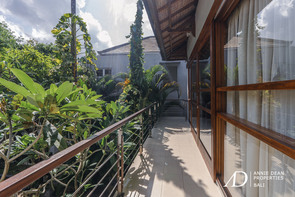 FREEHOLD VILLA CLOSE TO AN AUSTRALIAN INTERNATIONAL SCHOOL