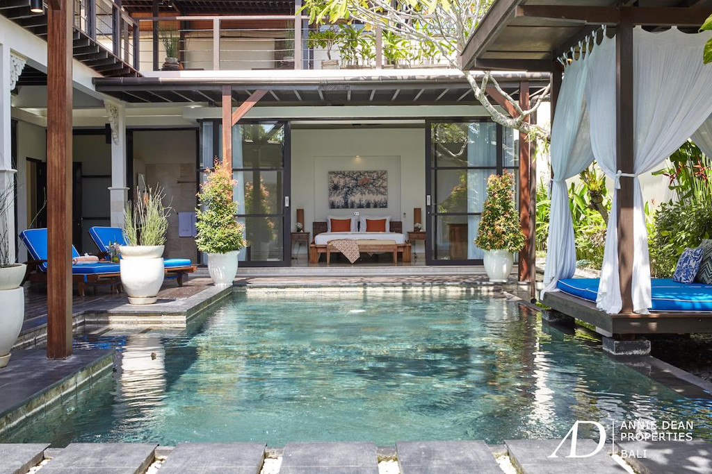 FREEHOLD | MODERN VILLA IN SECURE LUXURY ESTATE - JIMBARAN