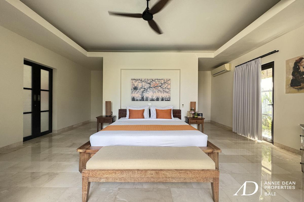 FREEHOLD | MODERN VILLA IN SECURE LUXURY ESTATE - JIMBARAN