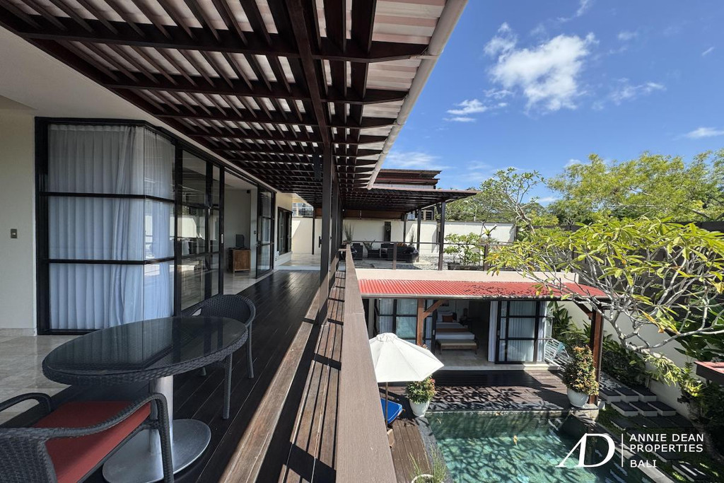 FREEHOLD | MODERN VILLA IN SECURE LUXURY ESTATE - JIMBARAN