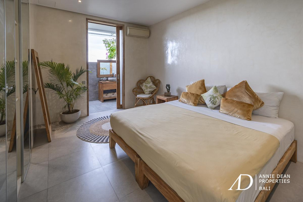 FREEHOLD | ESTATE LUXURY RESIDENCE & HIGH-YIELD RETREAT OPPORTUNITY