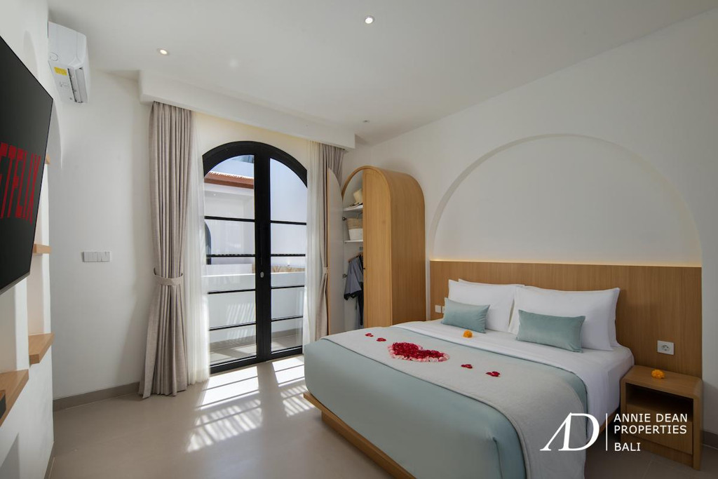 FREEHOLD / LEASEHOLD 2-BEDROOM MEDITERRANEAN-STYLE VILLA IN BERAWA - AIRBNB READY