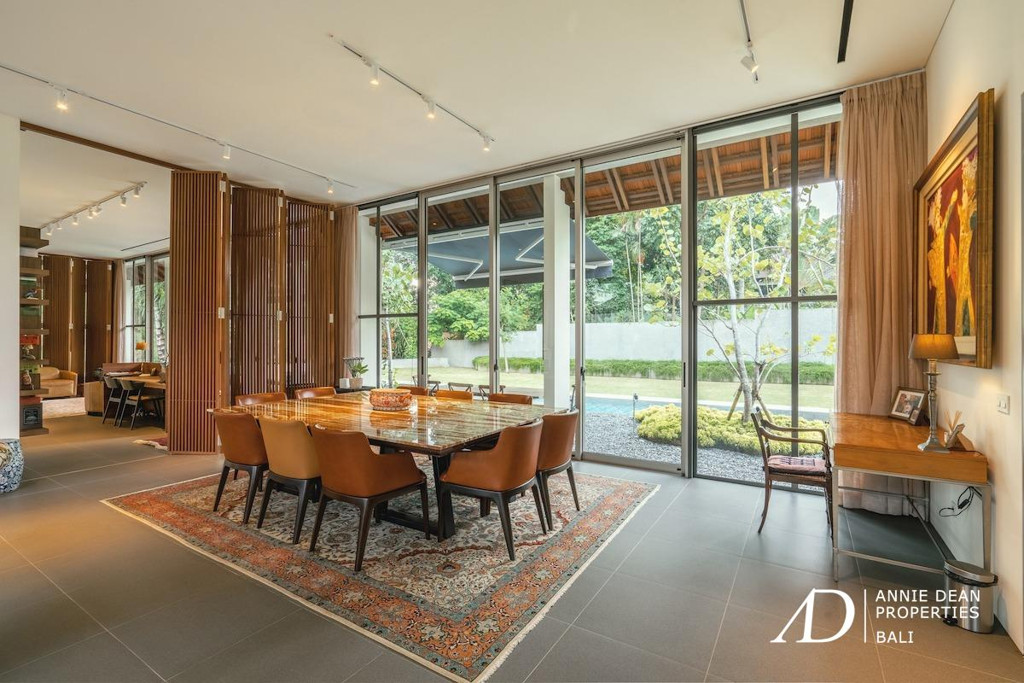 LEASEHOLD 3 BEDROOM SINGLE LEVEL VILLA VILLA IN UBUD