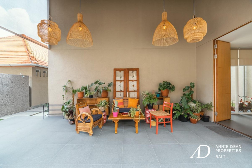 LEASEHOLD 3 BEDROOM SINGLE LEVEL VILLA IN UBUD