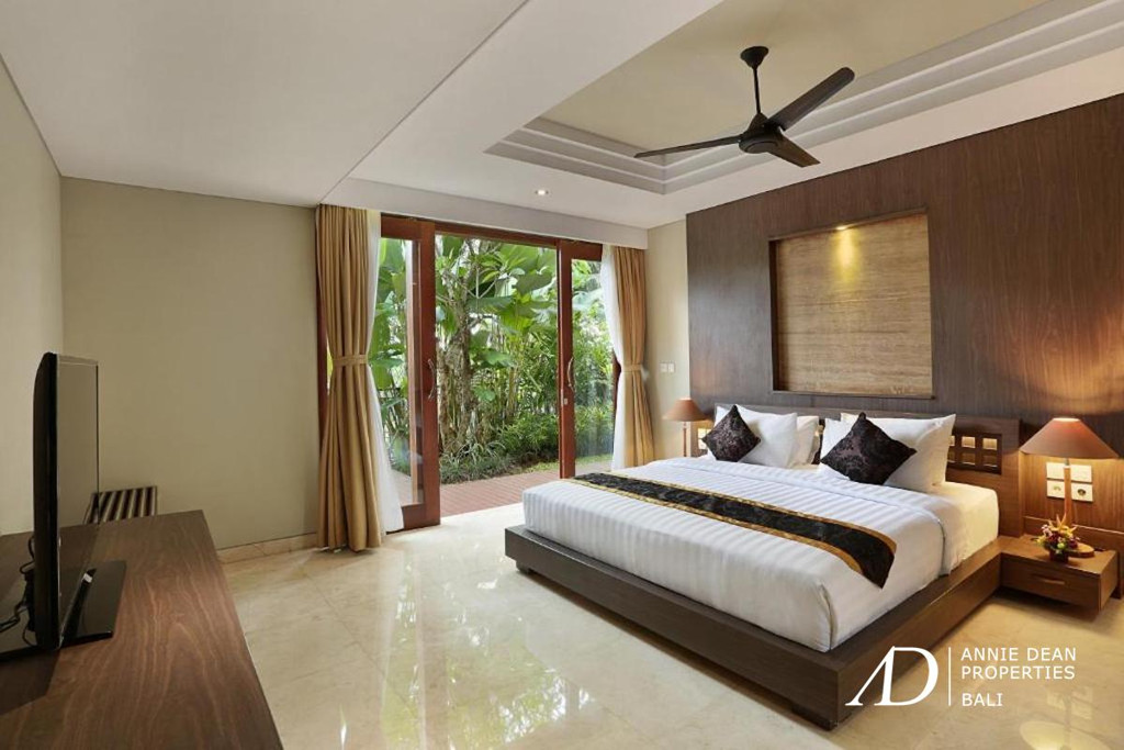 FREEHOLD | BOUTIQUE VILLA COMPLEX WITH 6 PRIVATE POOL VILLAS | NEAR UBUD