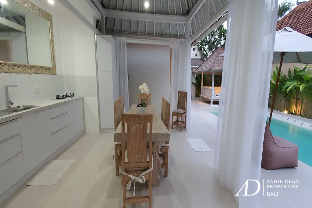 LEASEHOLD SINGLE LEVEL 3-BEDROOM VILLA IN SEMINYAK