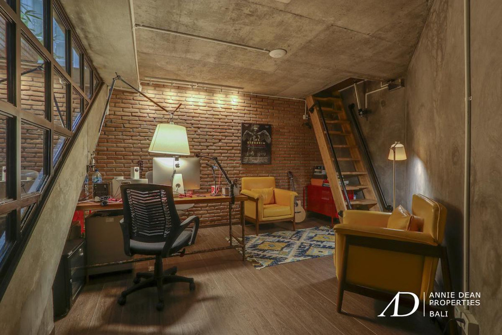 FREEHOLD MODERN BALINESE DESIGN VILLA AND APARTMENT