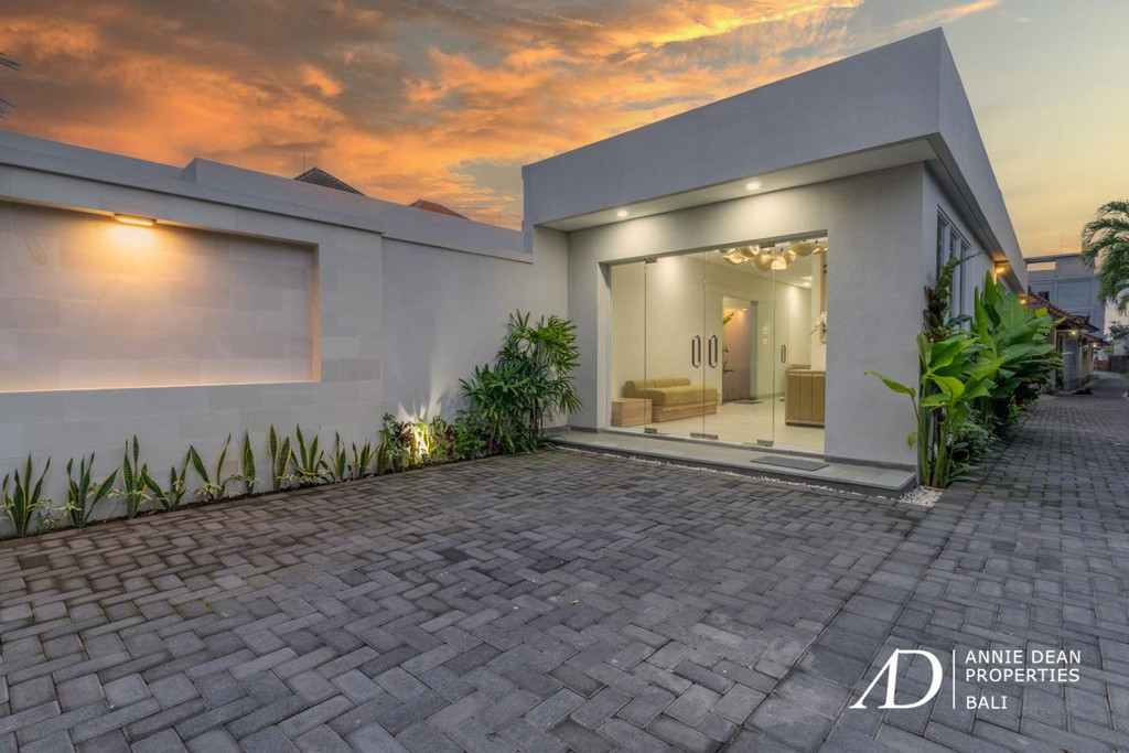 LEASEHOLD | COMPLEX OF 4 ONE-BEDROOM VILLAS IN PRIME SEMINYAK