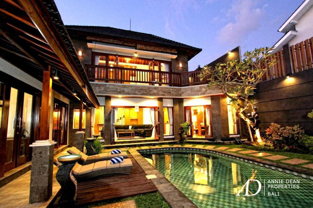 YEARLY RENTAL MODERN BALINESE STYLE VILLA IN BERAWA 