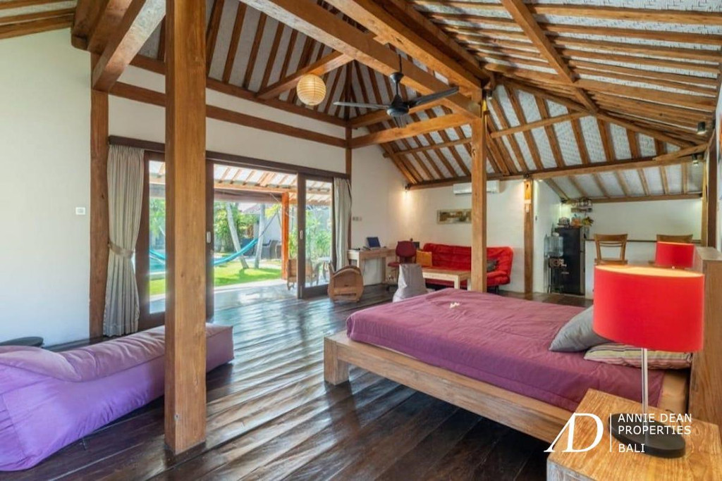 FREEHOLD SINGLE LEVEL 3-BEDROOM VILLA IN NYANYI