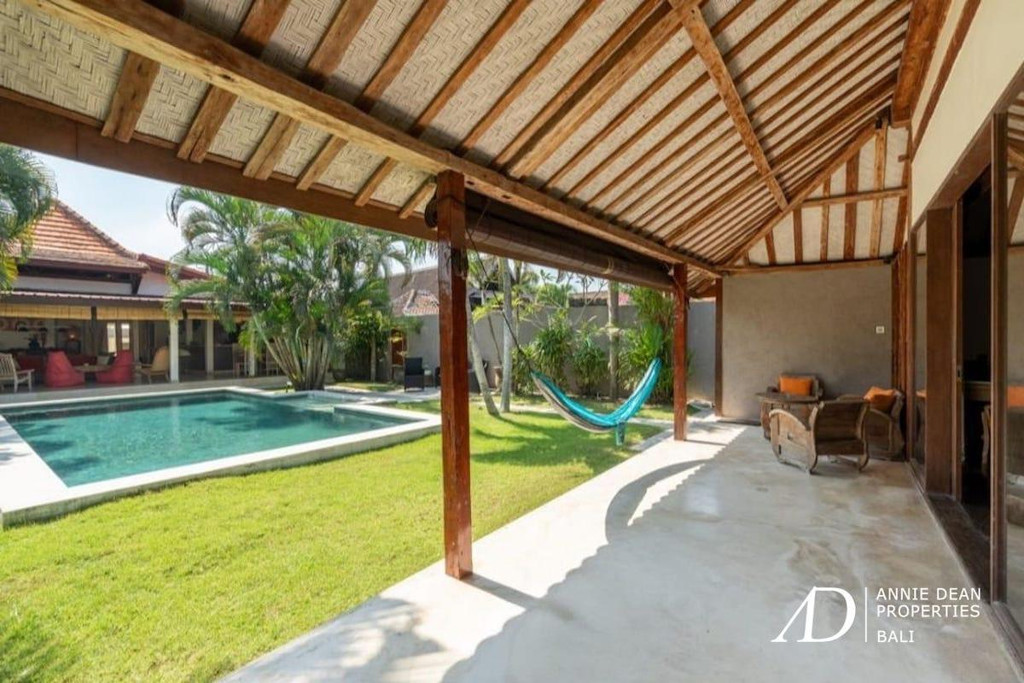 FREEHOLD SINGLE LEVEL 3-BEDROOM VILLA IN NYANYI