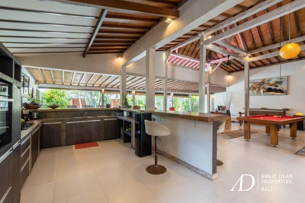 FREEHOLD SINGLE LEVEL 3-BEDROOM VILLA IN NYANYI