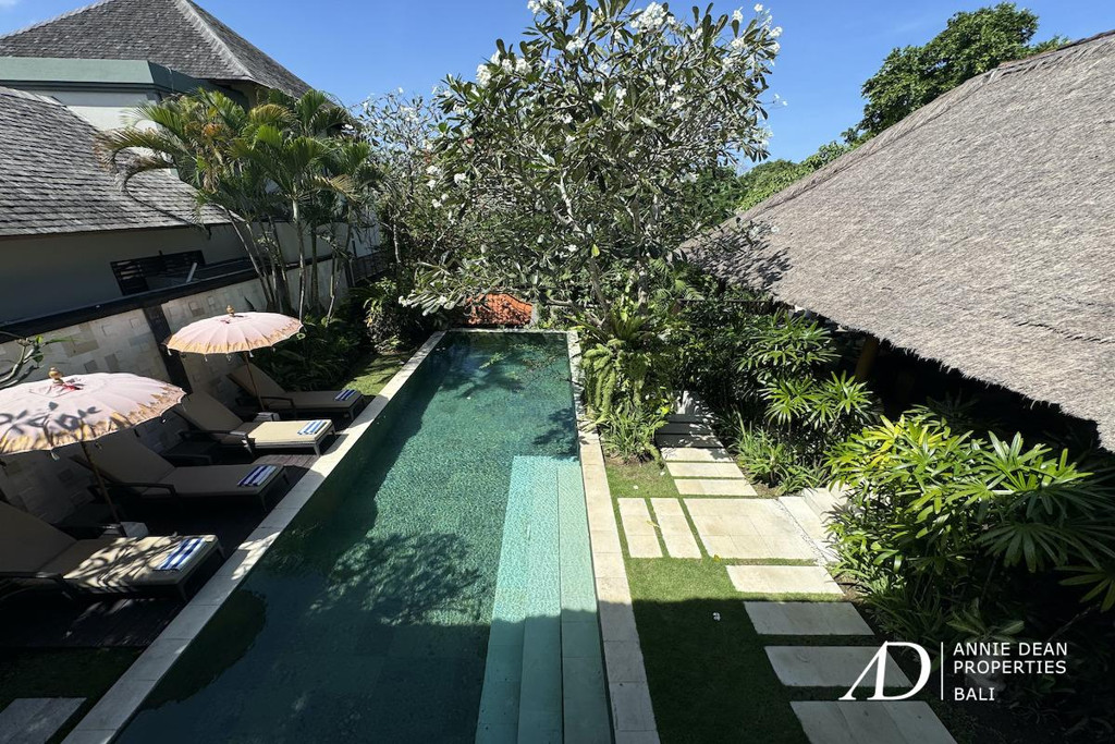 FREEHOLD | BALINESE-STYLE VILLA WITHIN GATED ESTATE IN PERERENAN