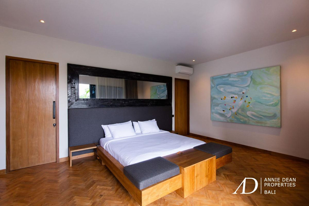 LEASEHOLD | MODERN 4-BEDROOM VILLA WITH PRIVATE POOL IN PEACEFUL BUDUK, NORTH-CANGGU