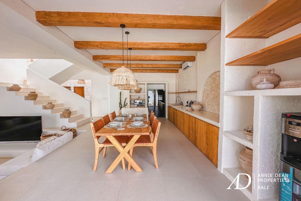 FREEHOLD BRAND NEW MEDITERRANEAN STYLE  VILLA UNGASAN