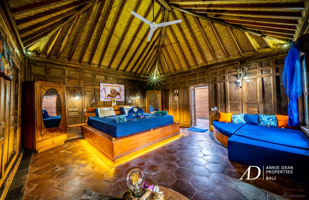 FREEHOLD TRADITIONAL COMPLEX BUNGALOWS IN AMED