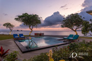 FREEHOLD | IDYLLIC BEACHFRONT VILLA IN CANDI DASA