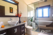 FREEHOLD 4 BR VILLA OFFERS RICE FIELD & MOUNTAIN VIEW IN PERERENAN 