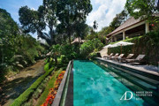 FREEHOLD | STUNNING 6-BEDROOM ESTATE SET BY A PENET RIVERSIDE JUNGLE SANCTUARY
