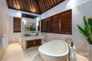 FREEHOLD | STUNNING 6-BEDROOM ESTATE SET BY A PENET RIVERSIDE JUNGLE SANCTUARY