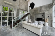 FREEHOLD | DESIGNER LOFT-STYLE VILLA WITH TROPICAL GARDEN IN UMALAS