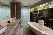 FREEHOLD | DESIGNER LOFT-STYLE VILLA WITH TROPICAL GARDEN IN UMALAS