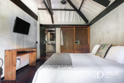 LEASEHOLD | MODERN BALINESE-STYLE 4-BEDROOM VILLA IN CENTRAL SEMINYAK