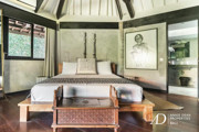 LEASEHOLD | MODERN BALINESE-STYLE 4-BEDROOM VILLA IN CENTRAL SEMINYAK