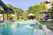 LEASEHOLD | MODERN BALINESE-STYLE 4-BEDROOM VILLA IN CENTRAL SEMINYAK