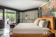 LEASEHOLD | MODERN BALINESE-STYLE 4-BEDROOM VILLA IN CENTRAL SEMINYAK