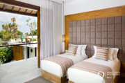 FREEHOLD | LUXURY 5-BED MODERN VILLA WITH ROOFTOP IN PETITENGET, SEMINYAK