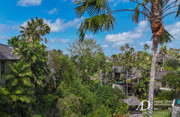 FREEHOLD | 3-BED VILLA WITHIN A LUXURY RESORT WITH BEACH ACCESS