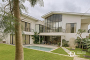 FREEHOLD | BRAND-NEW MODERN  4-BEDROOMS VILLA IN PERERENAN, BALI
