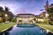 FREEHOLD | MAGNIFICENT CLIFF FRONT VILLA SET WITHIN A LUXURY ESTATE
