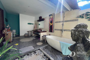 LEASEHOLD | 3-BEDROOMS TROPICAL VILLA IN PRIME SEMINYAK