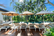 LEASEHOLD | BRAND-NEW 6-BEDROOM VILLA WITH RICE PADDY FIELD VIEWS IN UBUD