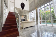FREEHOLD | DESIGNER LOFT-STYLE VILLA WITH TROPICAL GARDEN IN UMALAS