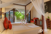FREEHOLD VILLA WITH TROPICAL DESIGN | 200M TO SEMINYAK BEACH