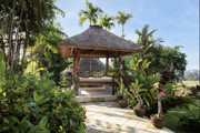 FREEHOLD | COLONIAL-STYLE VILLA WITH JUNGLE AND RICE FIELD VIEWS - UBUD TEGALLALANG