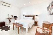 LEASEHOLD MODERN LUXURY COMPLEX 2-VILLAS IN PERERENAN 