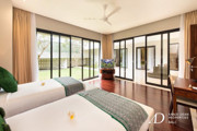 FREEHOLD CONTEMPORARY OCEANVIEW VILLA WITH INFINITY POOL IN SOUTH BALI
