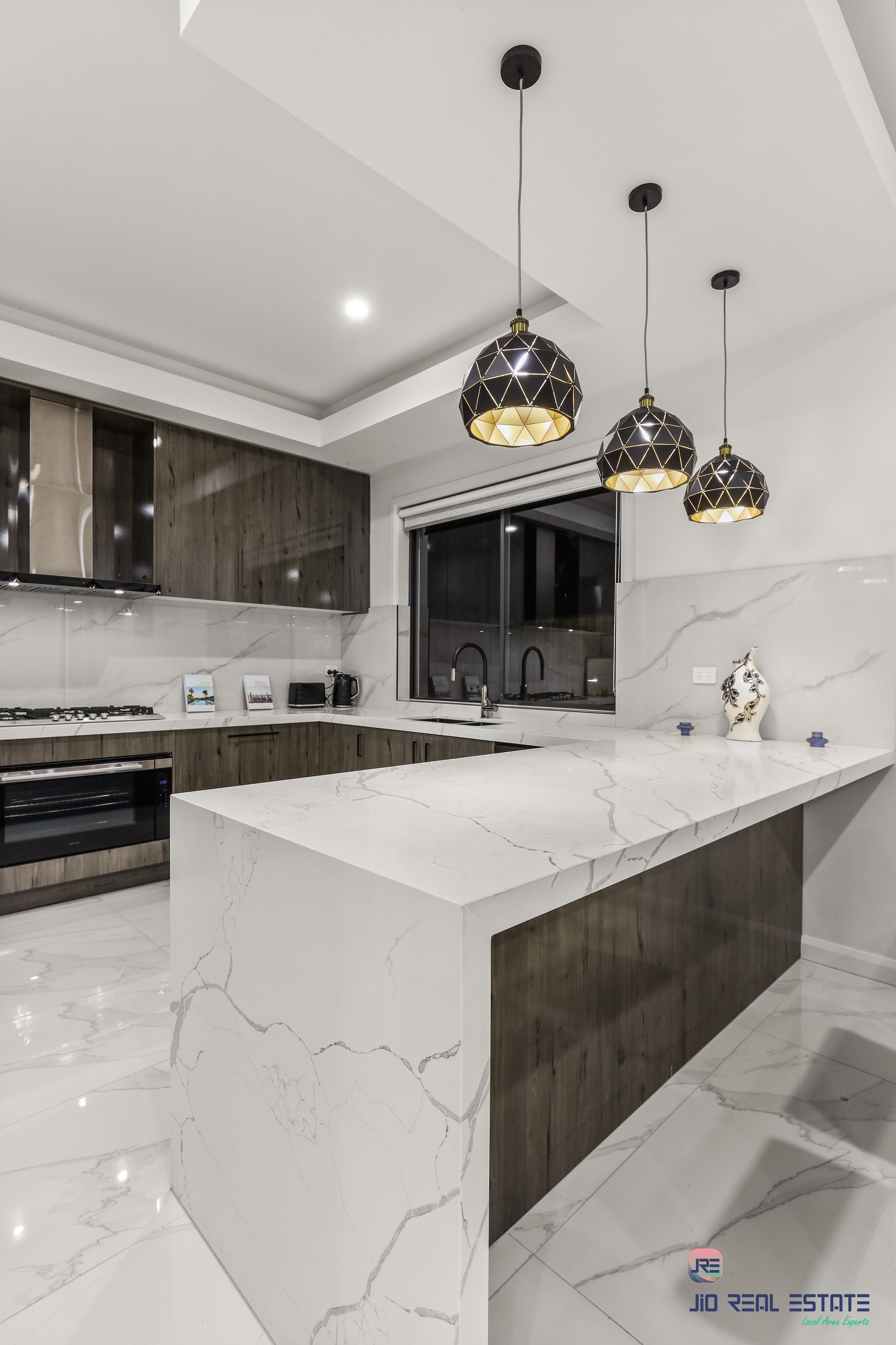 83 Shelterbelt Avenue, Weir Views VIC