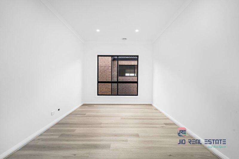 5 Ranelagh Avenue, Strathtulloh VIC