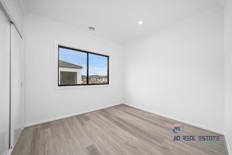 5 Ranelagh Avenue, Strathtulloh VIC