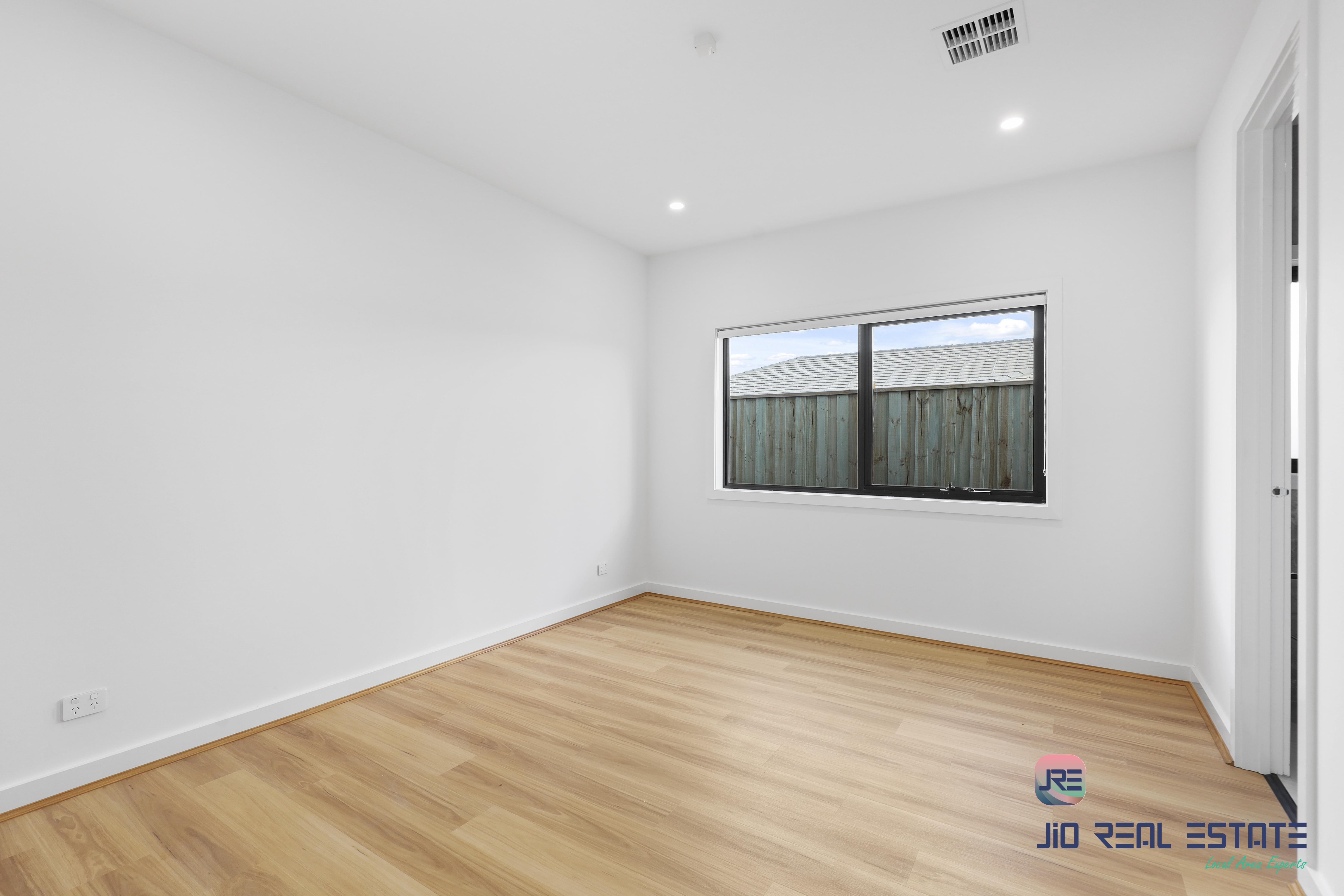 16 Barnmead Street, Deanside VIC