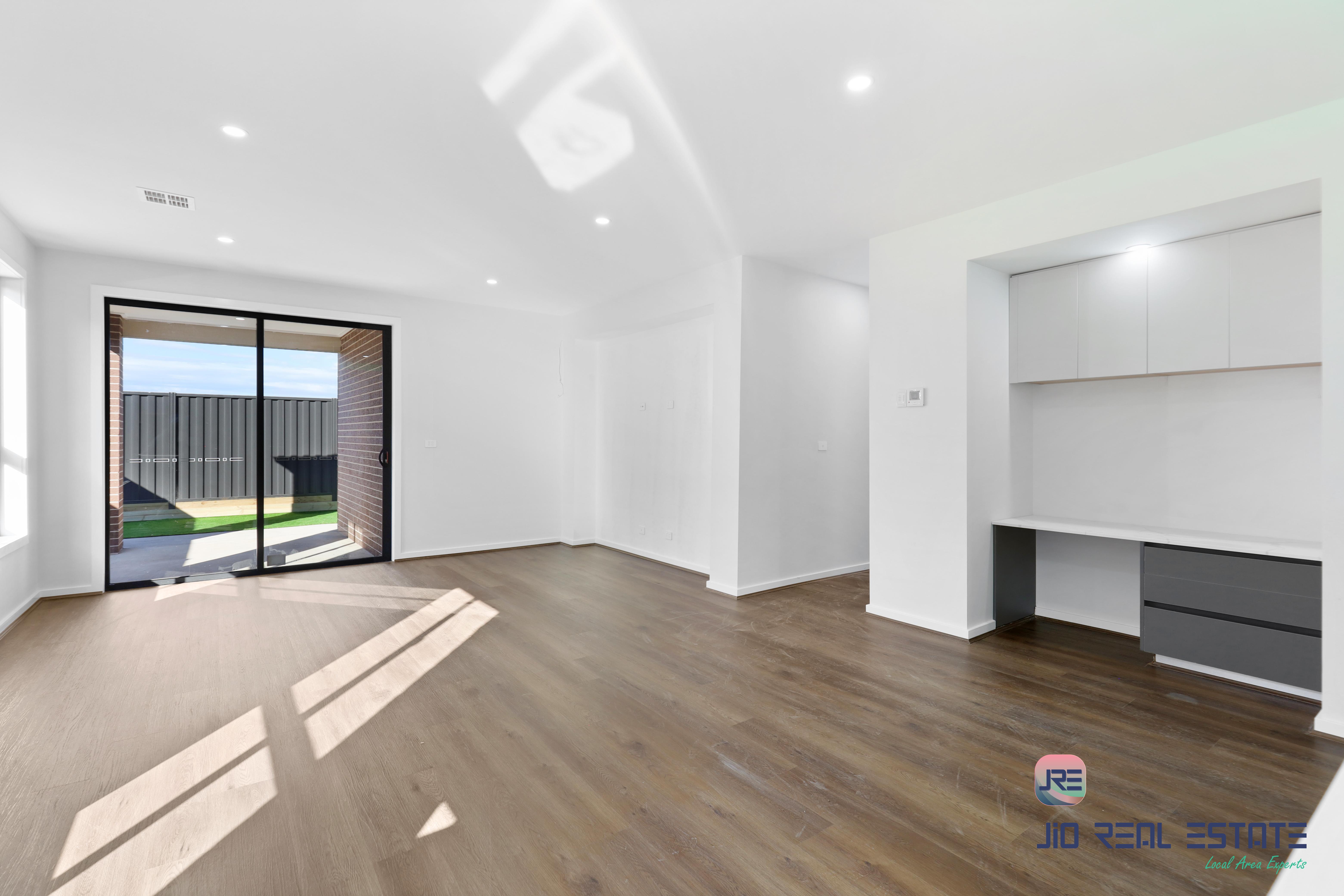 17 Gramercy Place, Strathtulloh VIC