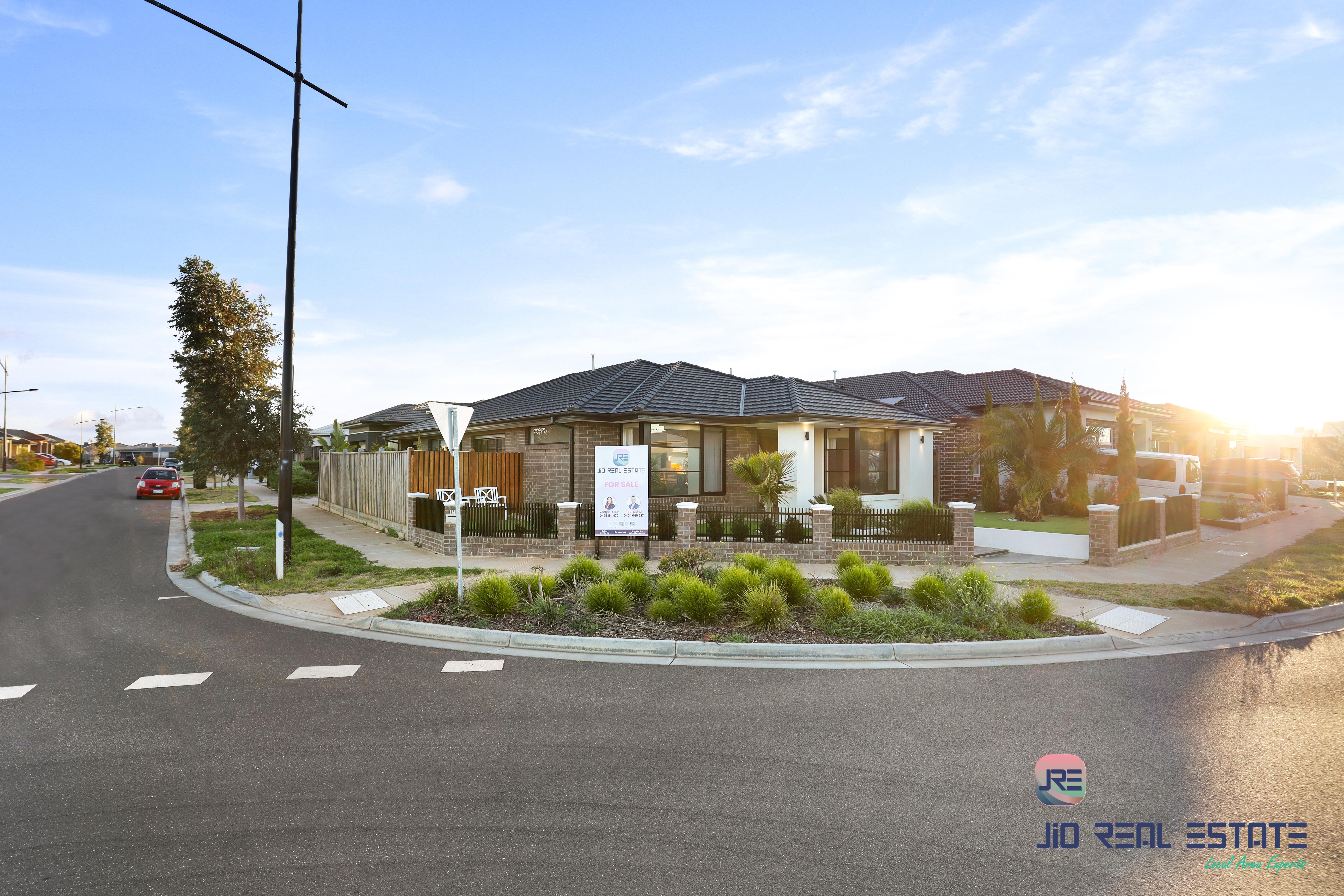 15 Kirkham Drive, Thornhill Park VIC