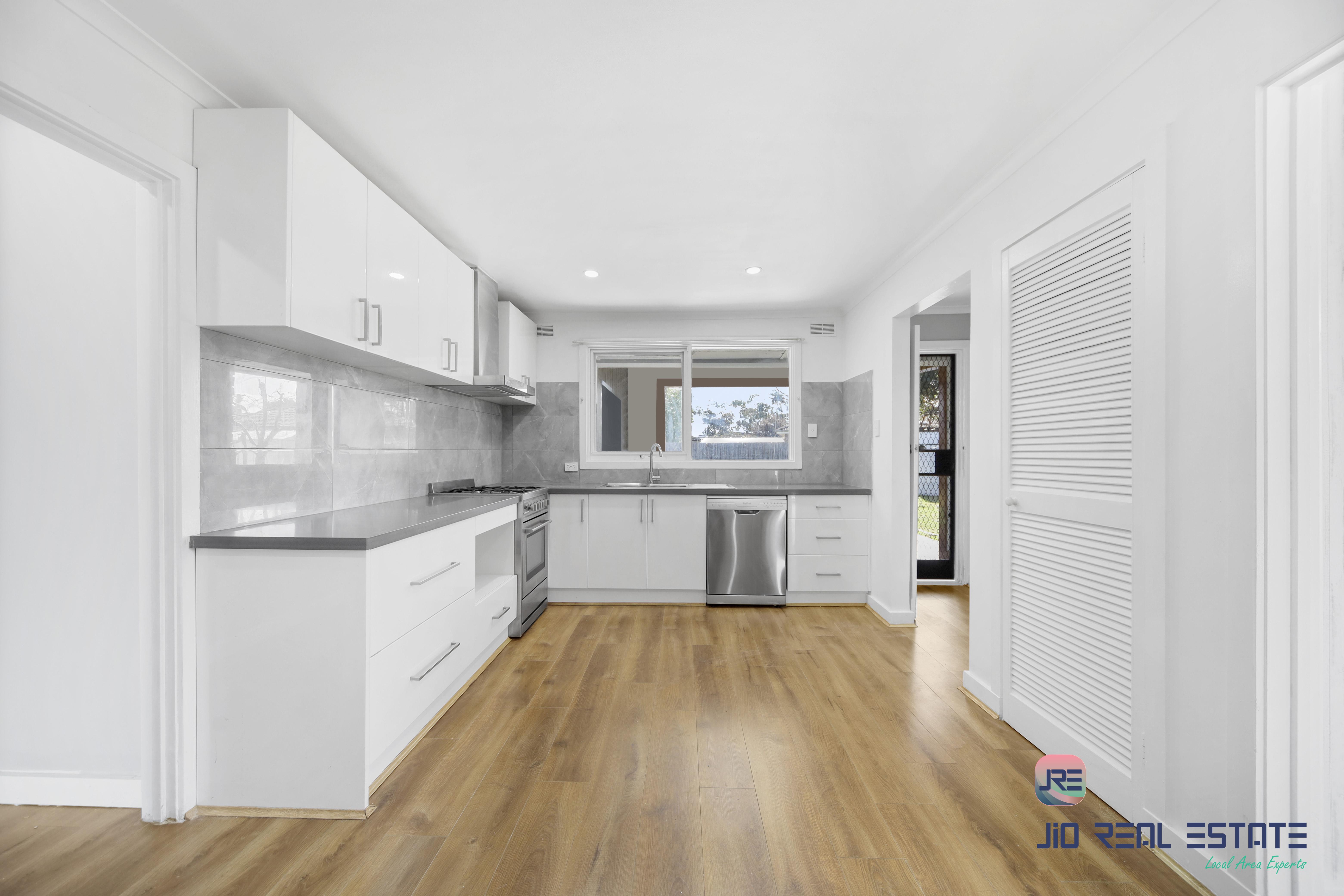 65 Bridgeford Crescent, Melton South VIC